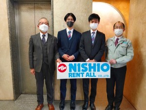 D82B31DF-F694-438F-B089-DE620A7C5248